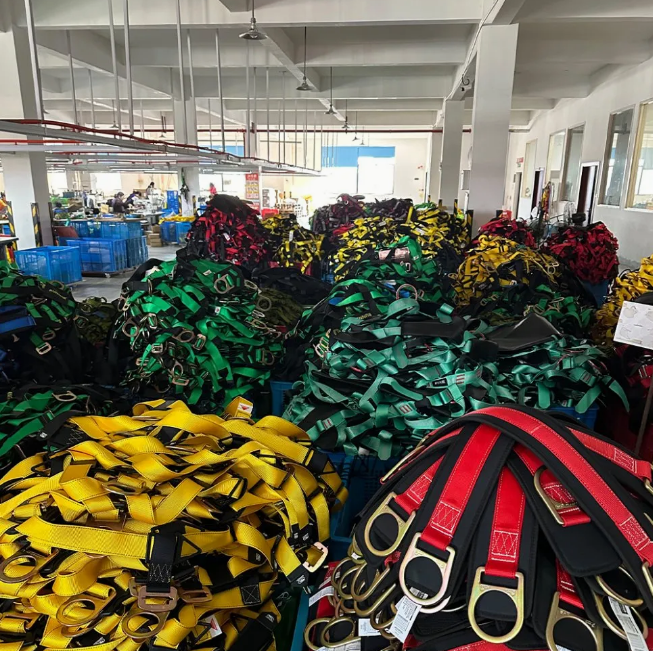 TP-SH3218A Falling Protect Insulated Safety Body Harness For Climbing 