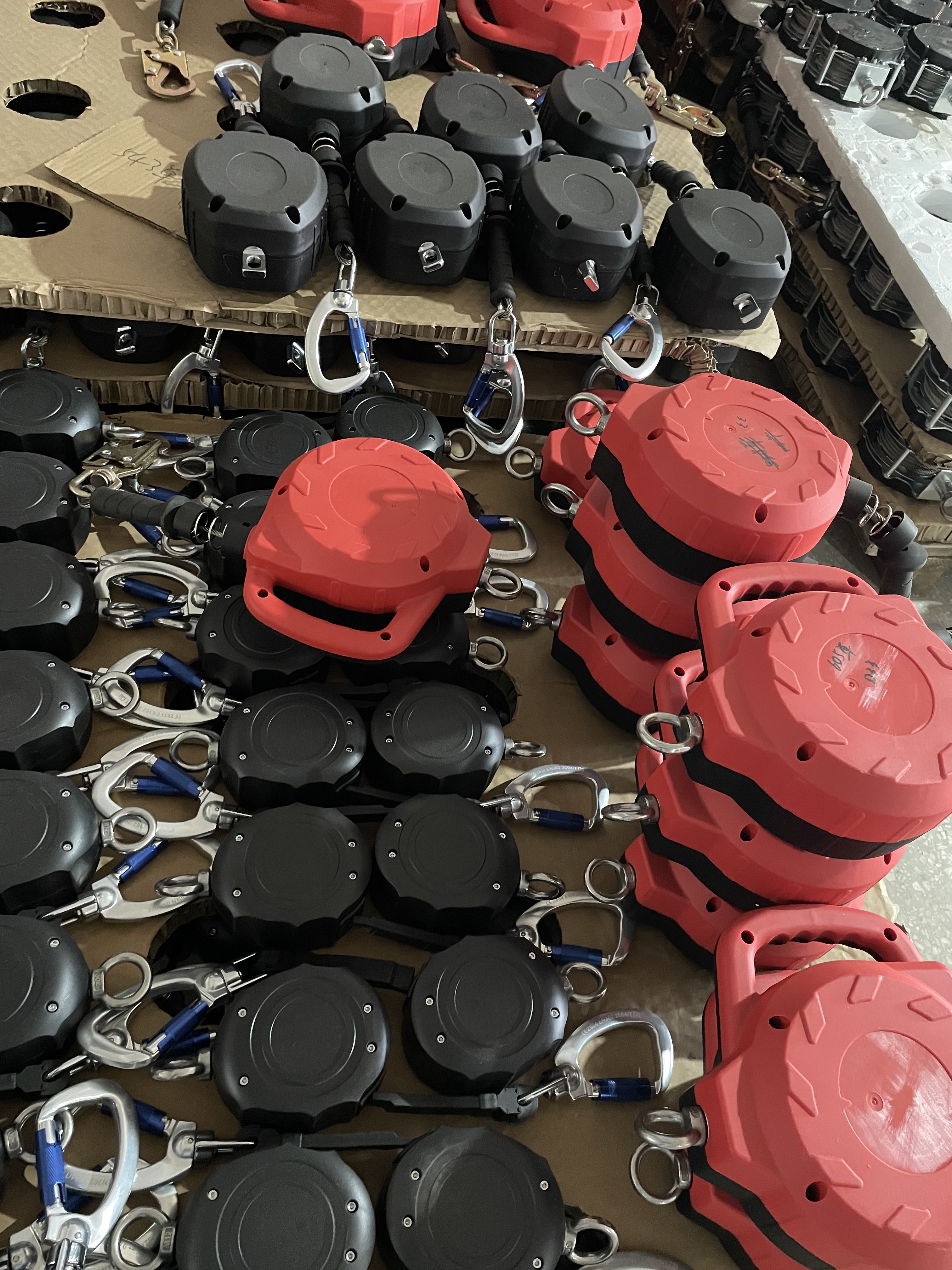 Double Type High Strength Self-retracting Protection Equipment Fall Arrester 