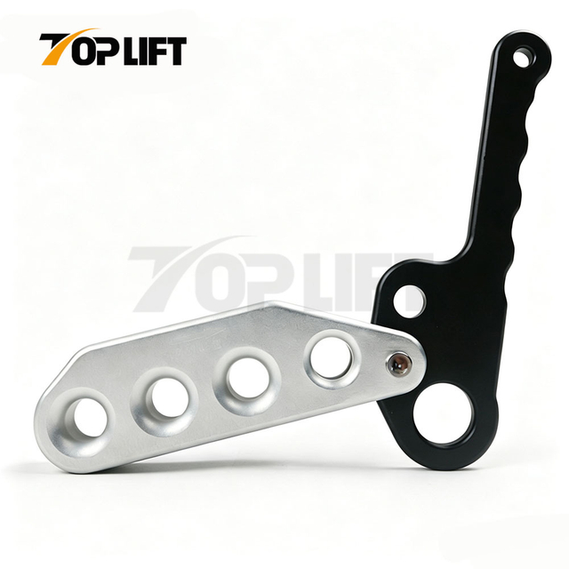 TP-RD01 Self-braking Fire Rope Handheld Descender 4 Hole Descender Rock Climbing Life-saving Downhill Equipment